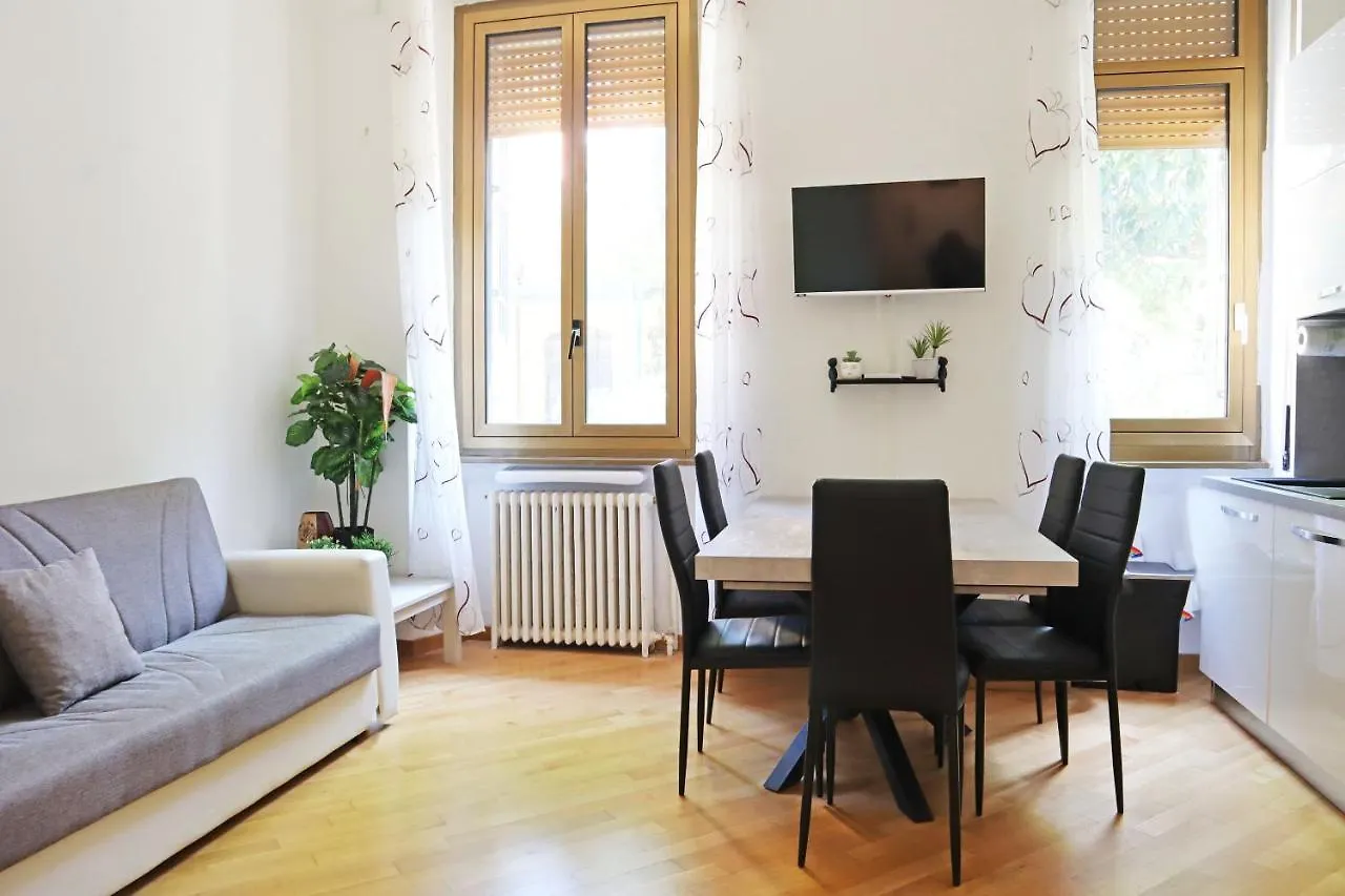 Cenisio Comfort House Milan Apartment